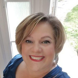 Meet your Posher, Lauran